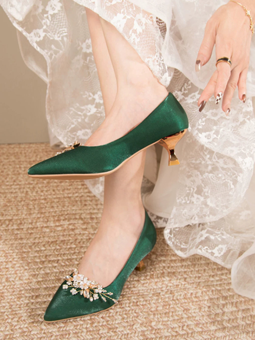 Pointed Toe Pumps for Women