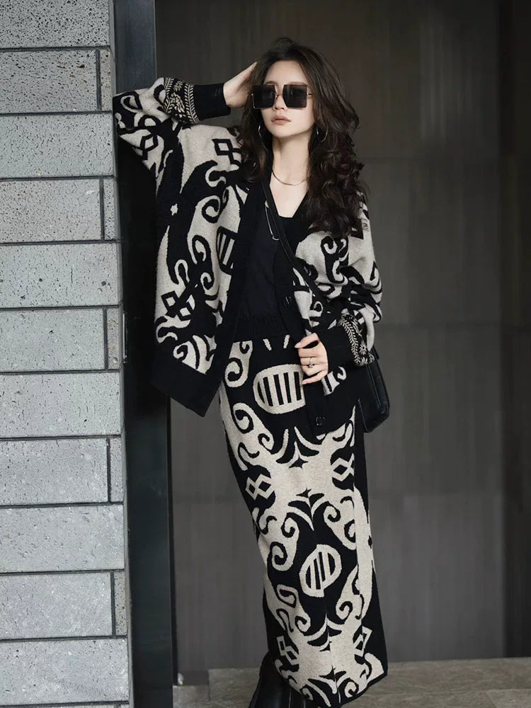 Women's Ethnic Retro Cardigan Relaxed Fit Knit Outerwear for Office Outfits Everyday Work Date Night Fall Winter