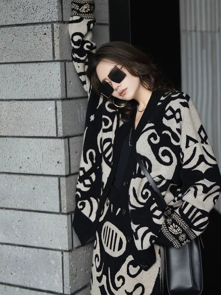 Women's Ethnic Retro Cardigan Relaxed Fit Knit Outerwear for Office Outfits Everyday Work Date Night Fall Winter