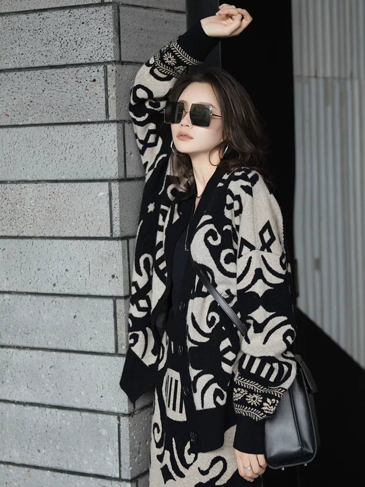 Women's Ethnic Retro Cardigan Relaxed Fit Knit Outerwear for Office Outfits Everyday Work Date Night Fall Winter