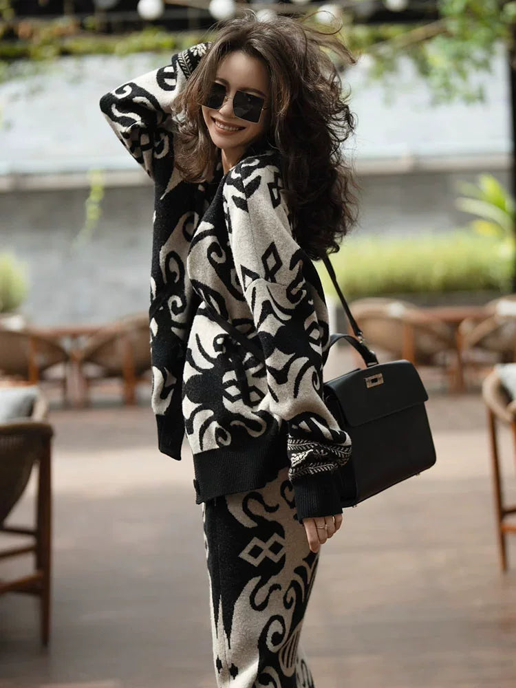Women's Ethnic Retro Cardigan Relaxed Fit Knit Outerwear for Office Outfits Everyday Work Date Night Fall Winter