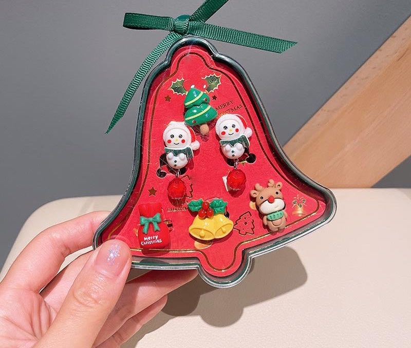 Christmas Ring Set, Santa, Snowman and Reindeer Rings, 8-Piece Assorted Holiday Party Favor Pack, Stocking Stuffers and Gift Exchange Present for Kids and Adult