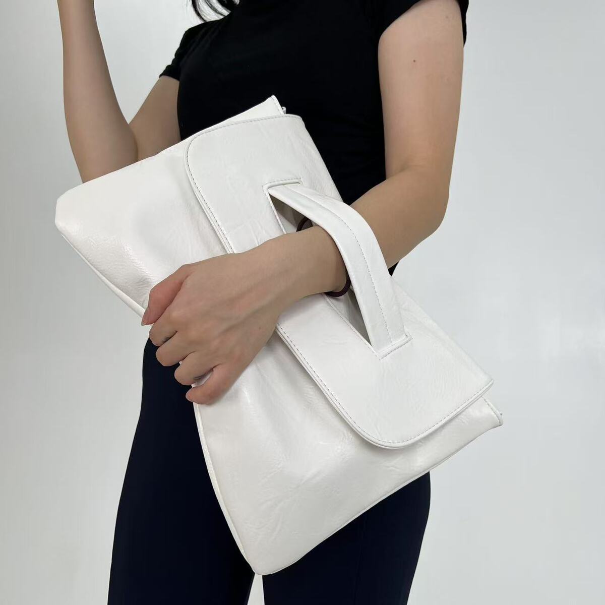 Women's Large-Capacity Bags Handbag for Work and Travel Office School Everyday Wear Date Night Holiday Gift
