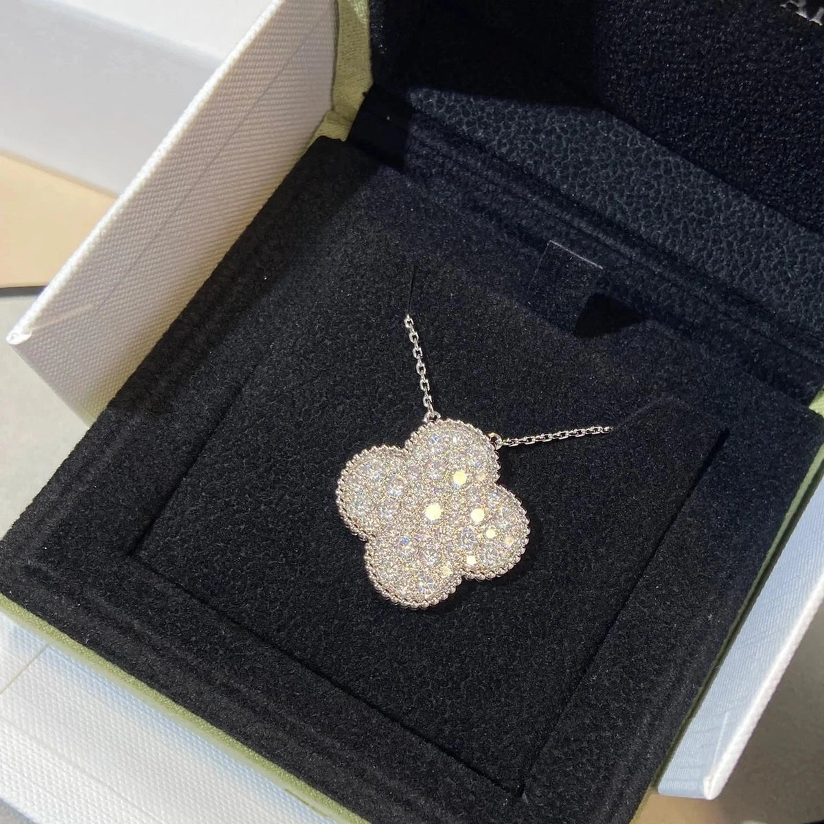Pendant necklace by Yoshan