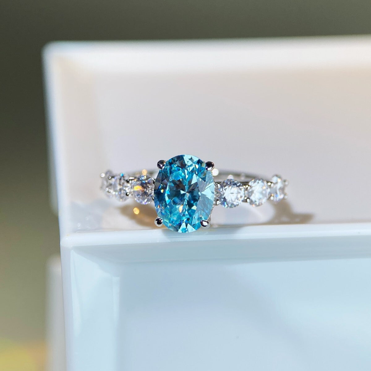 Ring by Yoshan, detail view 3