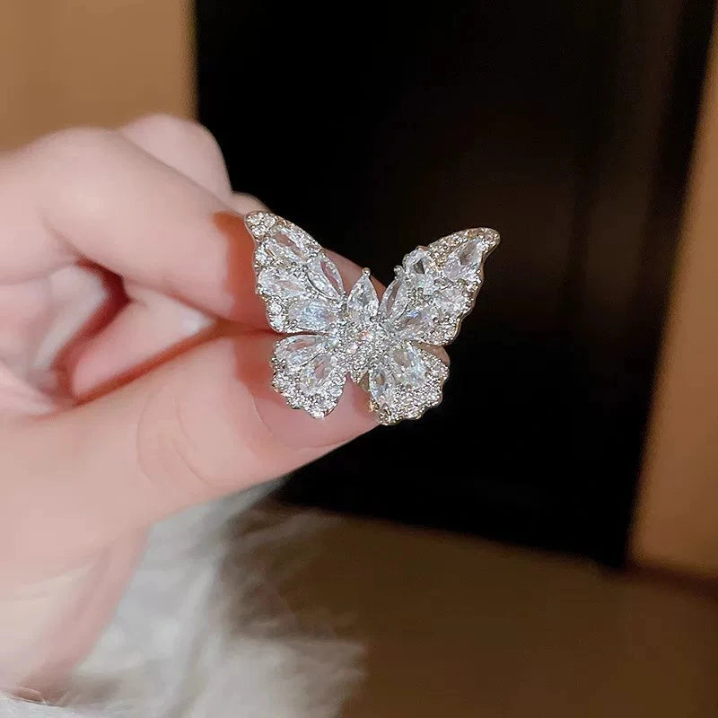 Ring by Yoshan, detail view 2