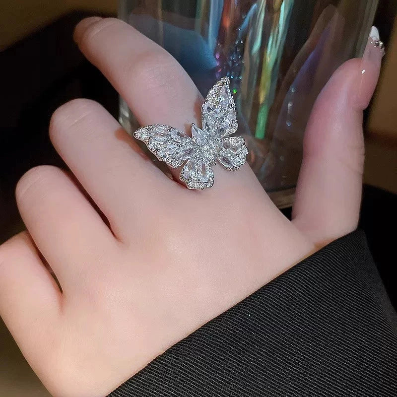 Ring by Yoshan, detail view 3