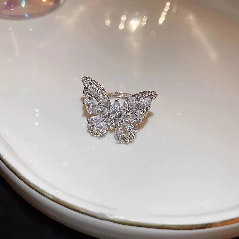 Ring by Yoshan, detail view 4