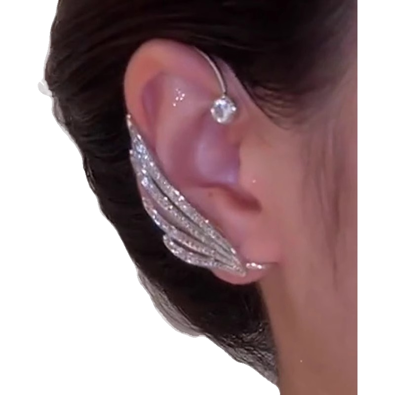 Ear cuffs by Yoshan, detail view 10