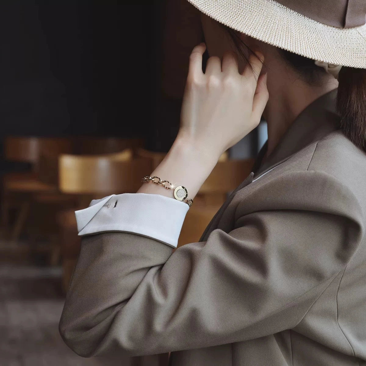Cuff bracelet by Yoshan, detail view 3