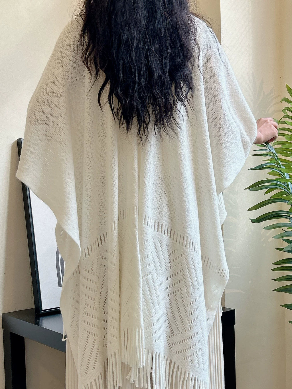 Women's Fall Winter Summer White Cutout Knit Shawl for Office and Travel Evening Gift Holiday Gift