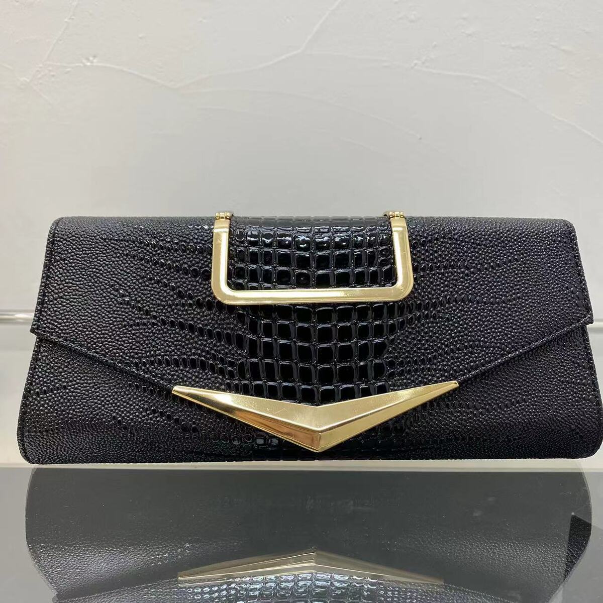 Women's Large-Capacity Minimalist Commute Office Workwear Retro Handbag Shoulder Crossbody Purse for Work and Travel School Everyday Date Night Holiday Gift