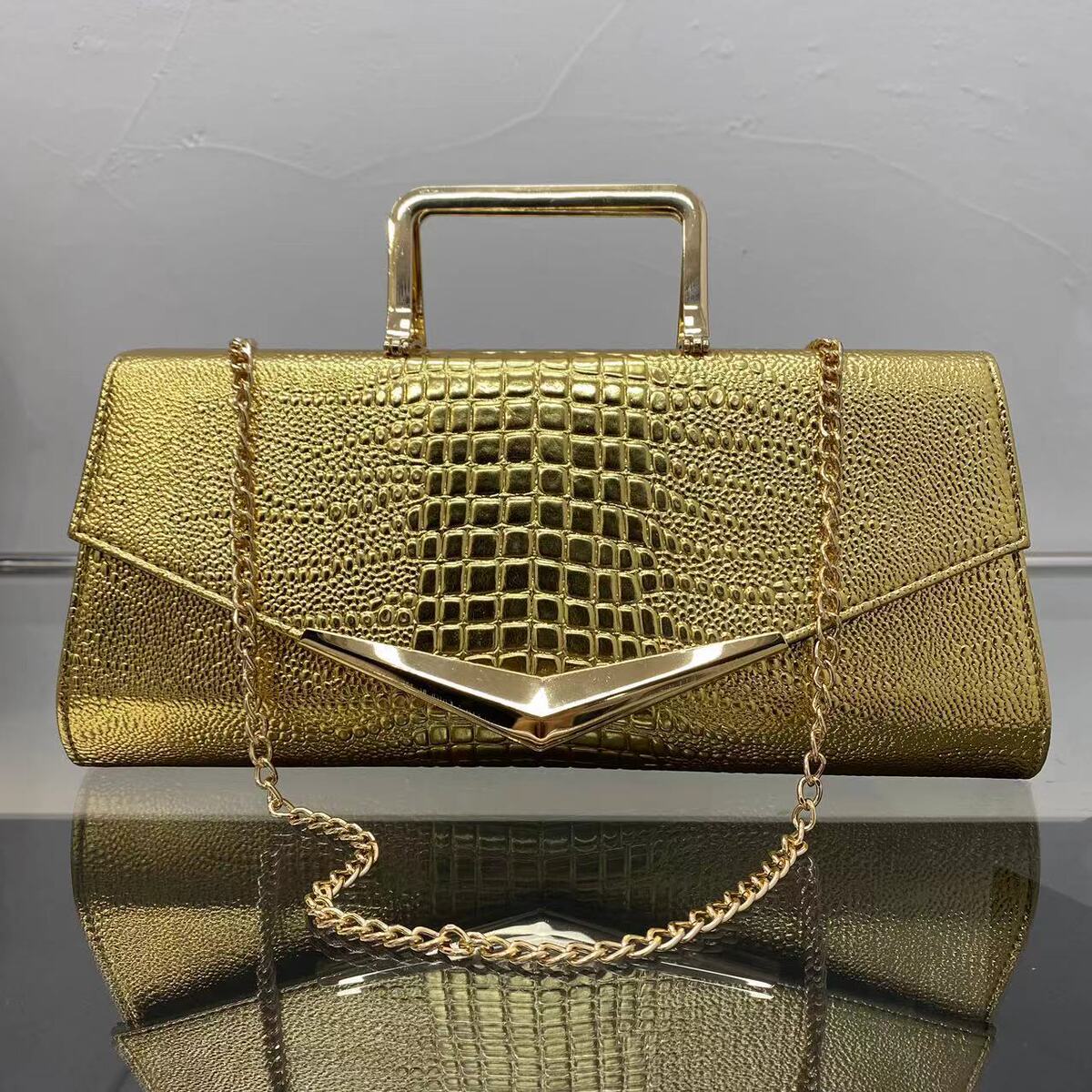 Women's Large-Capacity Minimalist Commute Office Workwear Retro Handbag Shoulder Crossbody Purse for Work and Travel School Everyday Date Night Holiday Gift
