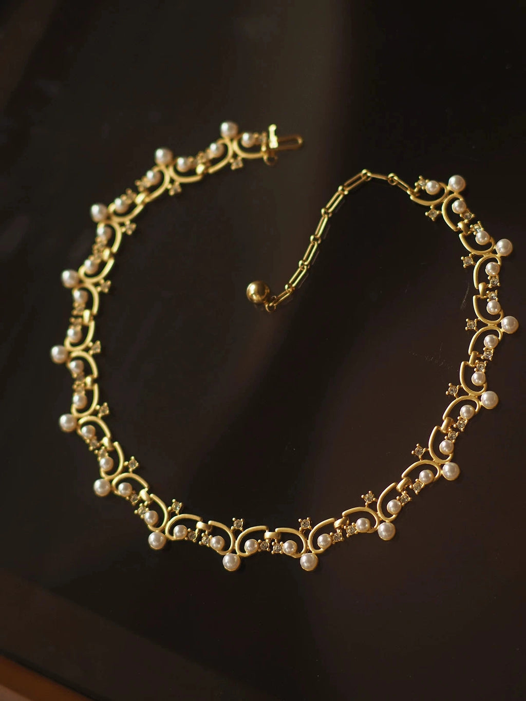 Pearl cutout pendant necklace by Yoshan, detail view 5