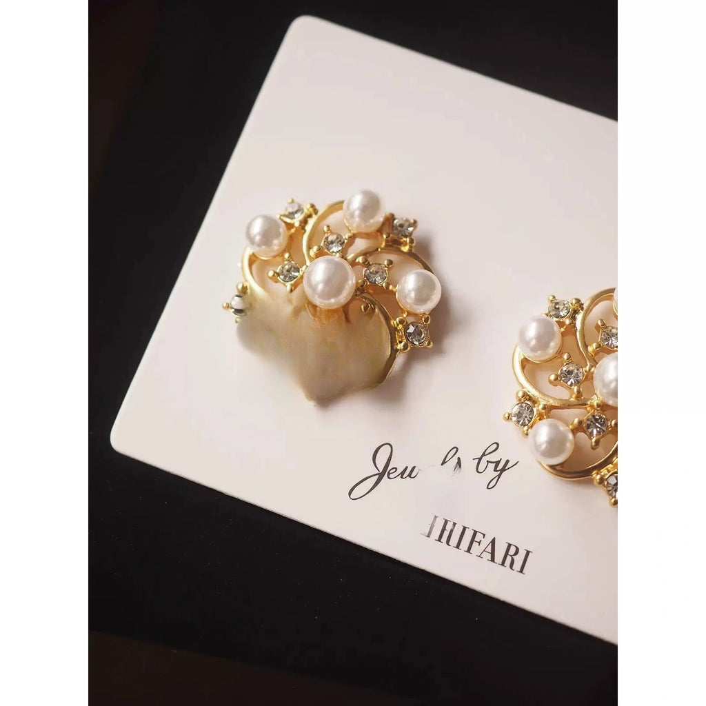 Ear Cuff pearl cutout pendant necklace by Yoshan