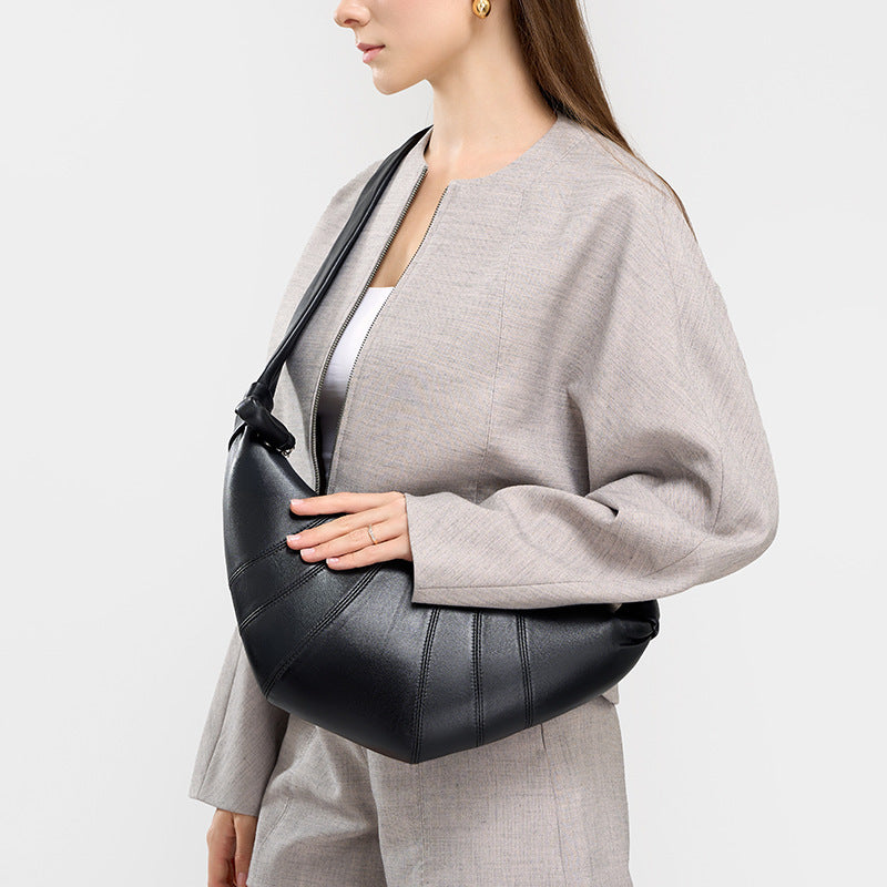 Women's Leather Dumpling Bag Crossbody Purse for Travel and Sightseeing Everyday Casual Streetwear Date Night Office