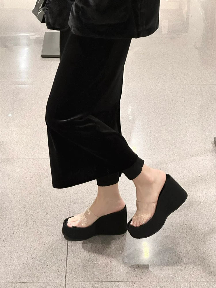 Women's Sandals & Mules photo 1