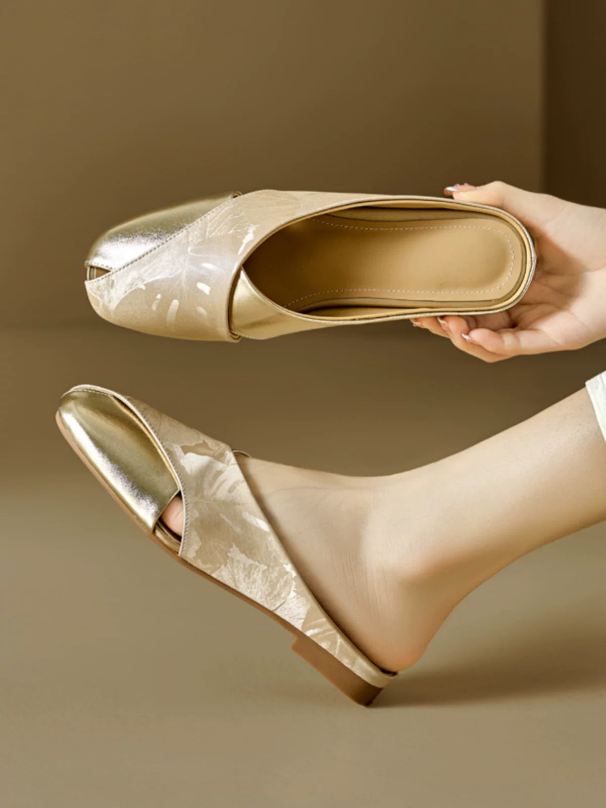 Chinese-style Mule Slippers for Women
