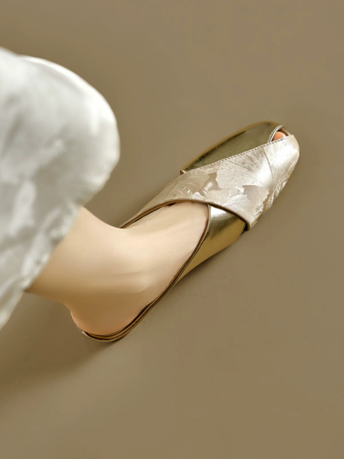 Chinese-style Mule Slippers for Women