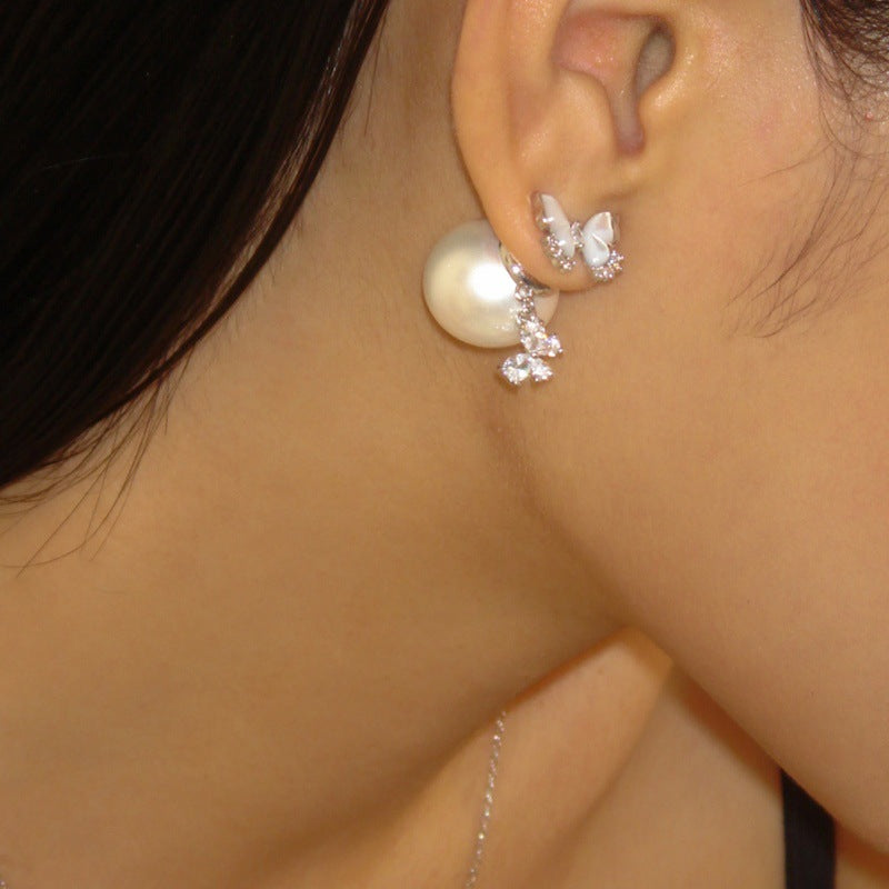 Cubic zirconia butterfly necklace by Yoshan, detail view 7