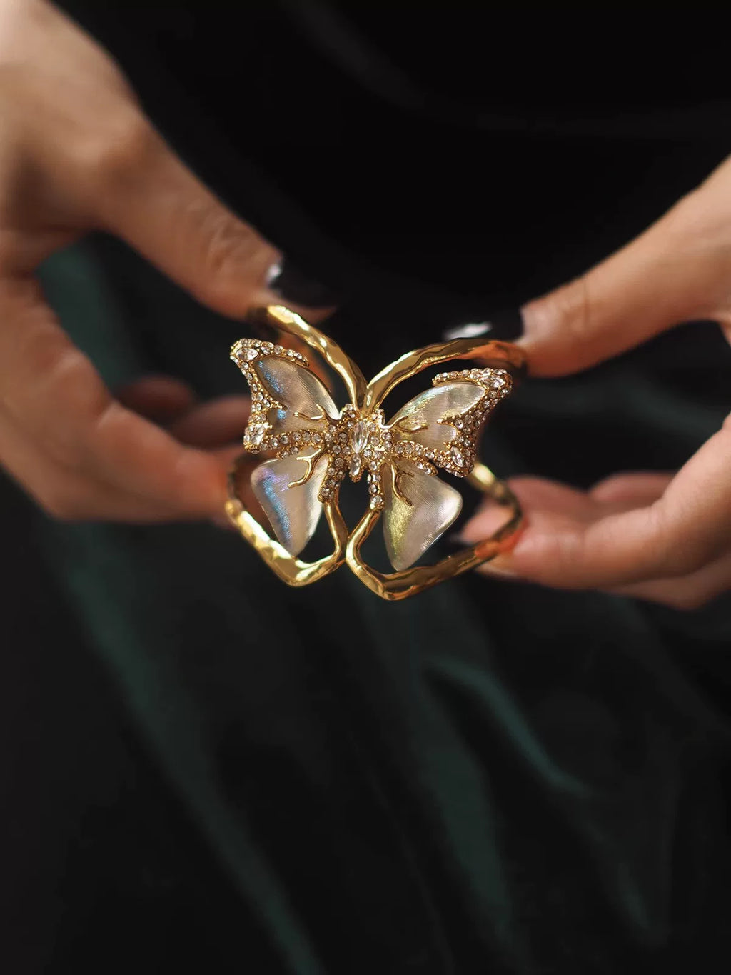 Retro cuff bracelet by Yoshan, detail view 5