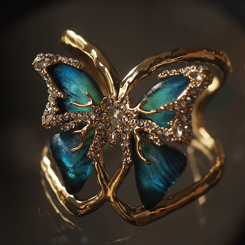 Retro cuff bracelet by Yoshan, detail view 7