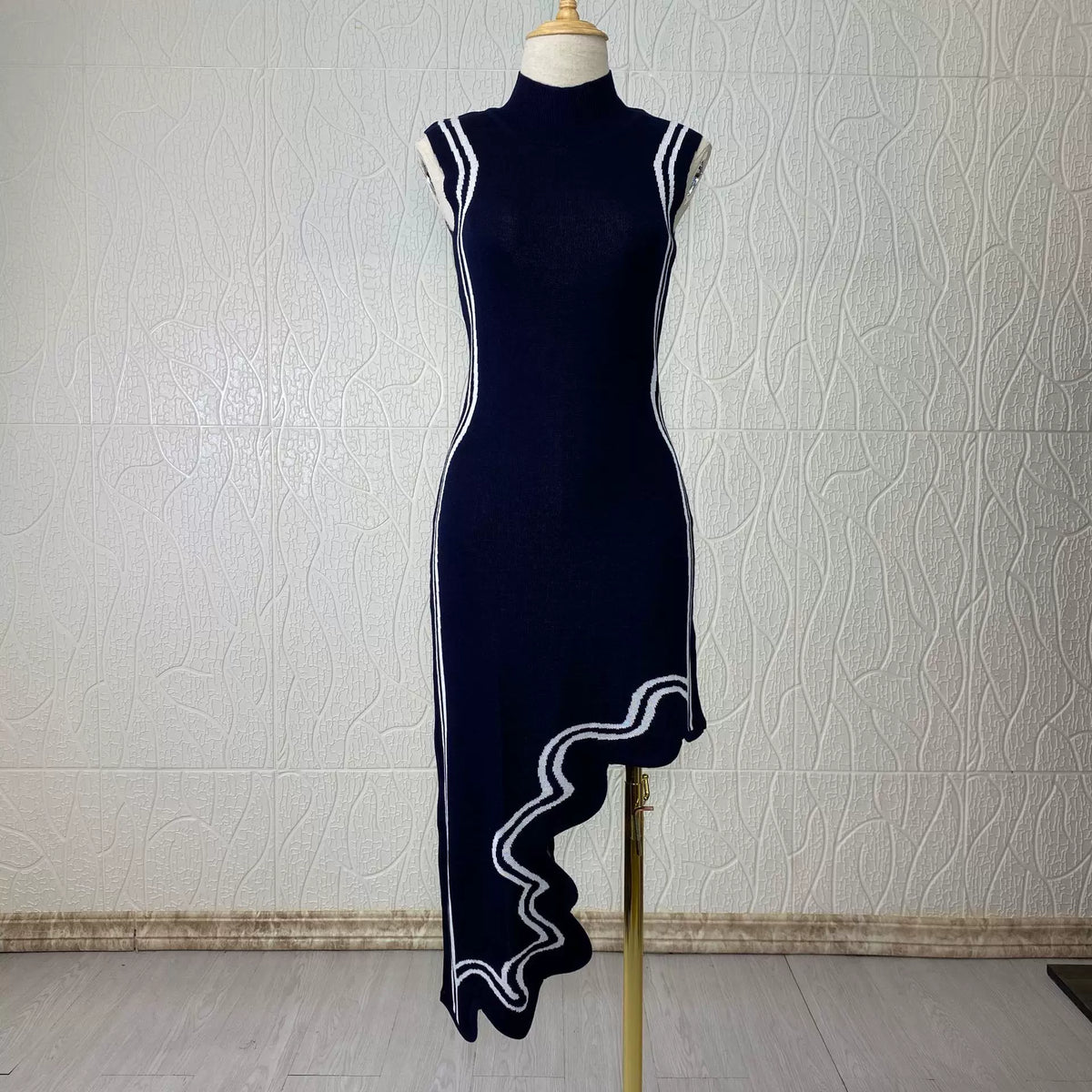 Navy / S