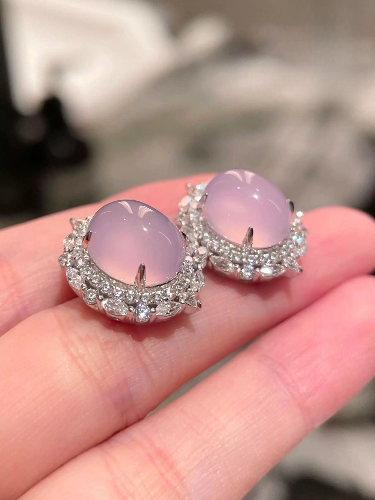 Stud earrings by Yoshan, detail view 2