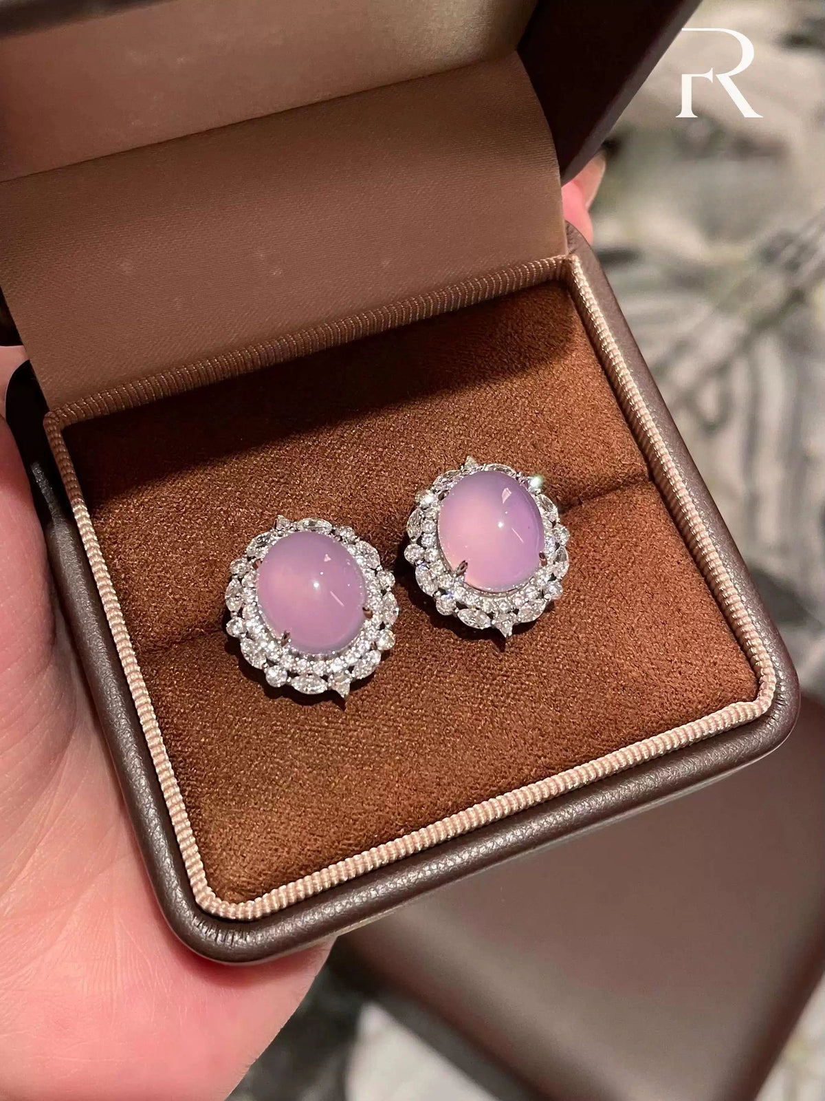 Stud earrings by Yoshan, detail view 5