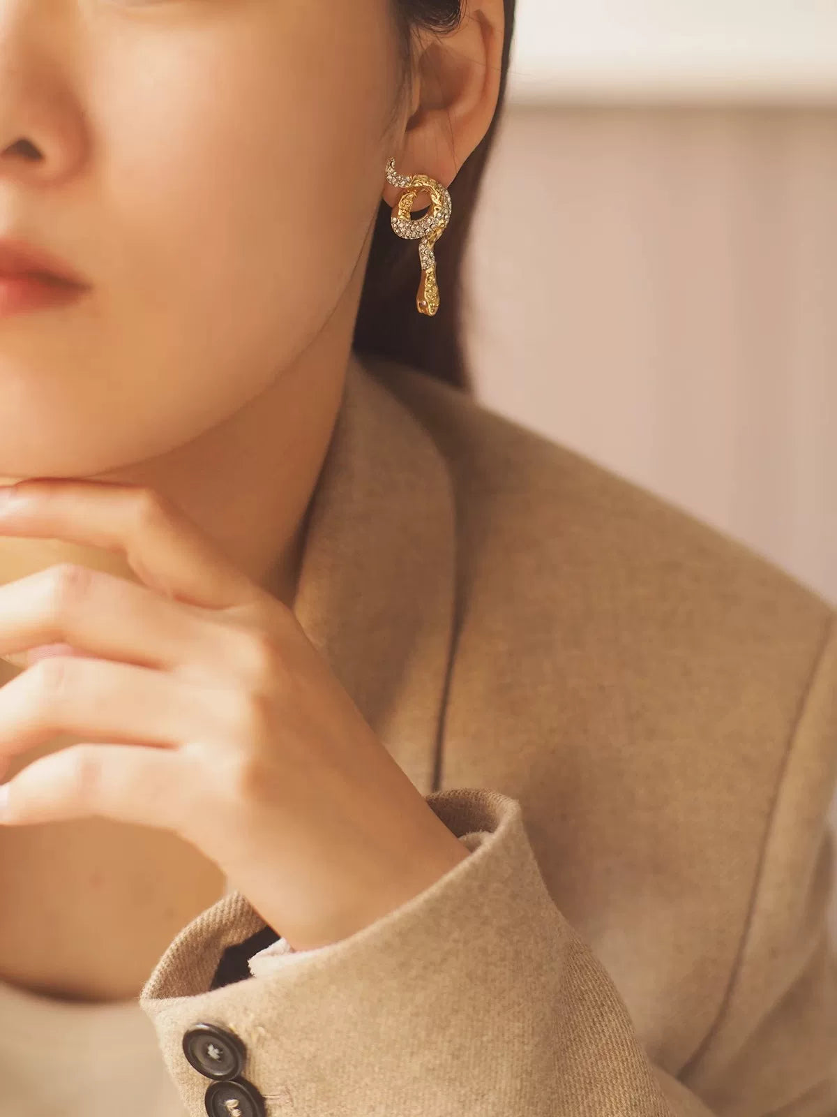 Retro ear cuffs by Yoshan, detail view 4