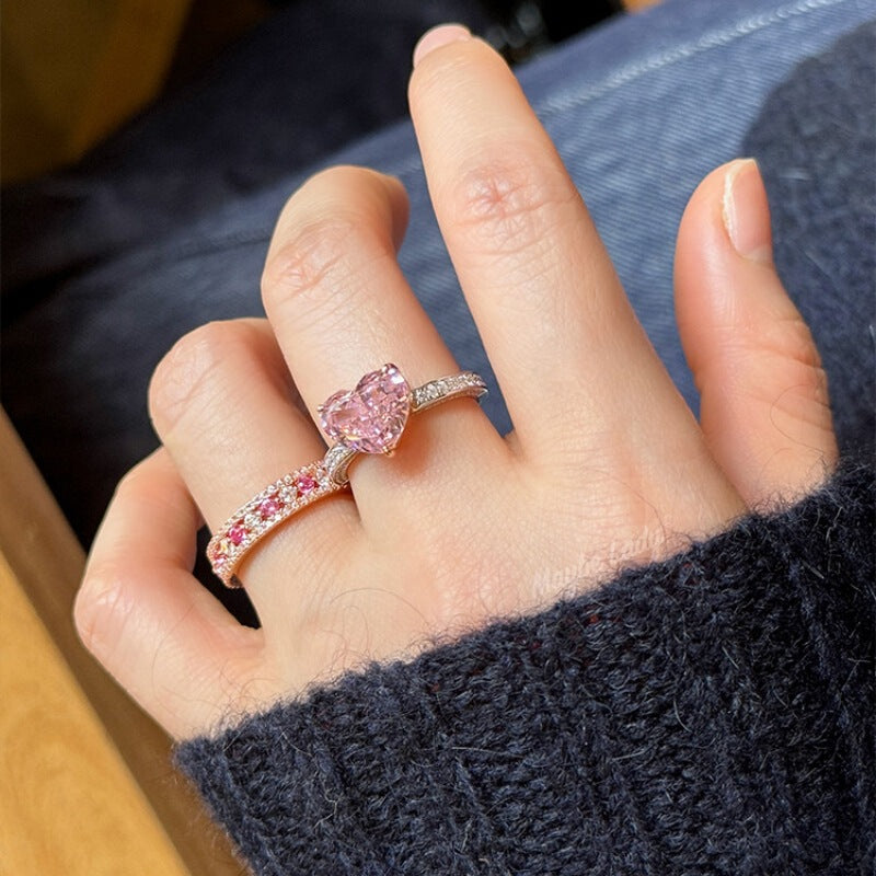 Cubic zirconia ring by Yoshan, detail view 2