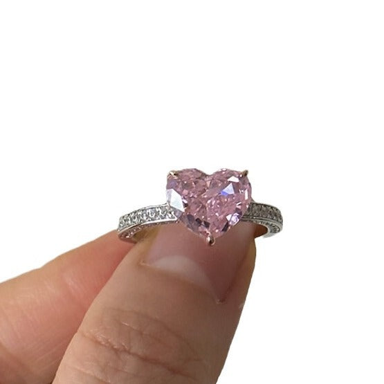 Cubic zirconia ring by Yoshan, detail view 5