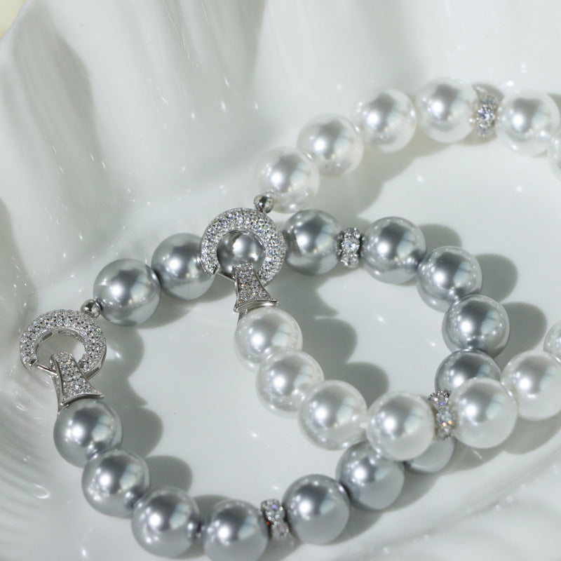 Pearl retro jewelry set by Yoshan, detail view 2