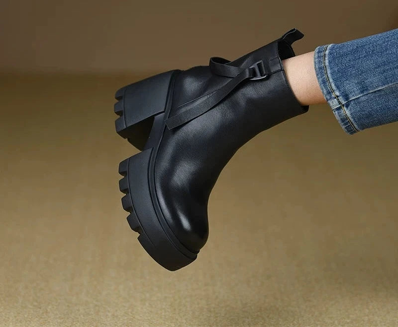Black (fleece lining) / EU 34