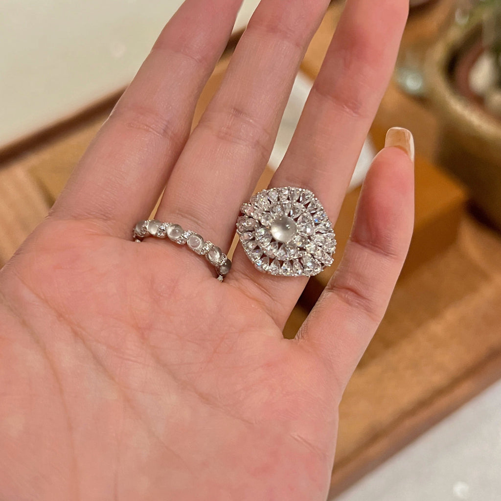 Cutout ring by Yoshan, detail view 4