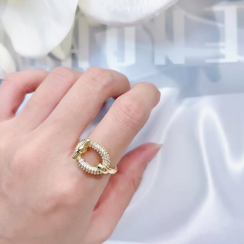 Crystal ring by Yoshan, detail view 3