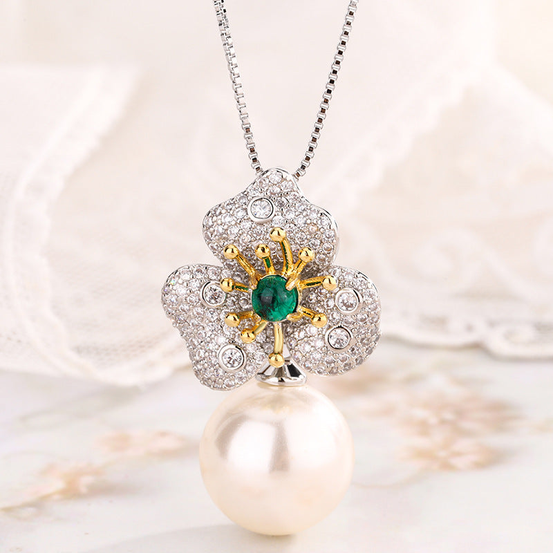 Pearl earrings by Yoshan, detail view 8