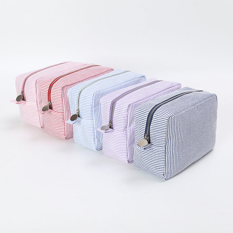 Seersucker Makeup Bag Travel Cosmetic Pouch Gift Everyday Toiletry Rolling Train Case