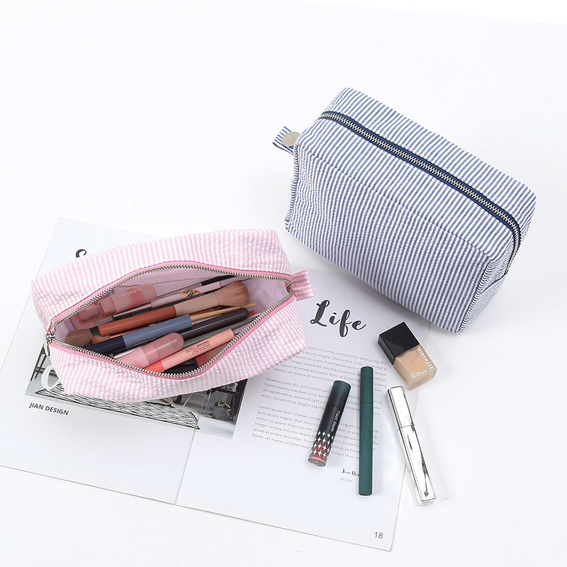 Seersucker Makeup Bag Travel Cosmetic Pouch Gift Everyday Toiletry Rolling Train Case