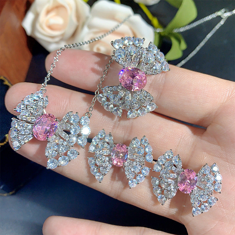 Stud earrings by Yoshan