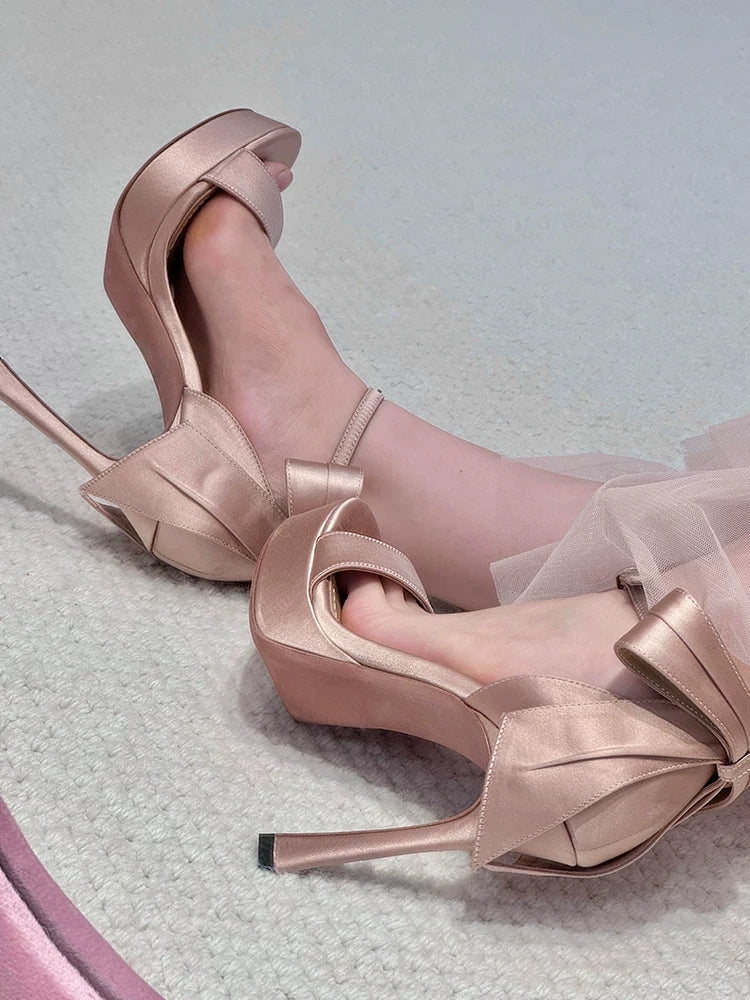 Women's Sandals photo 1