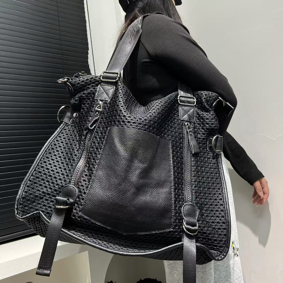 Women's Large-capacity Leather Breathable Mesh Retro Casual Tote Bag Shoulder Crossbody Purse Versatile Work and Travel Office