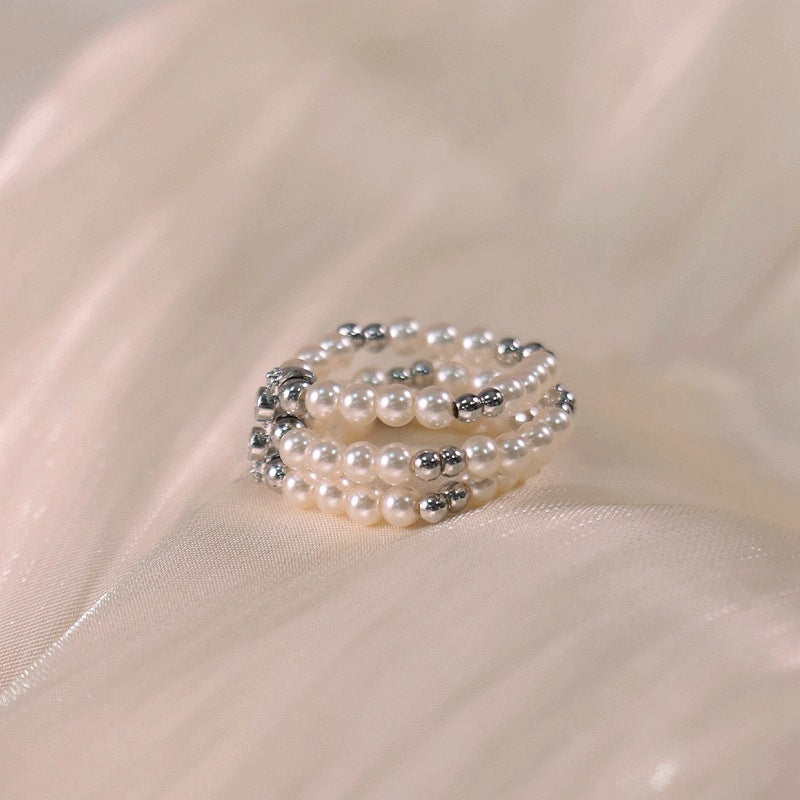 Pearl retro jewelry set by Yoshan, detail view 2