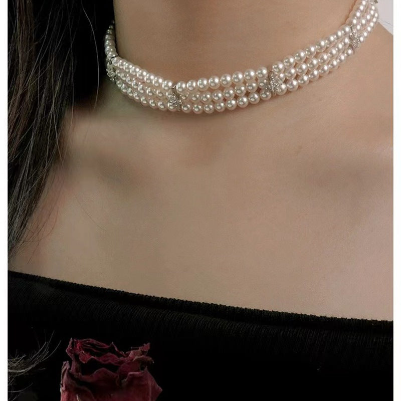 Pearl retro jewelry set by Yoshan, detail view 3