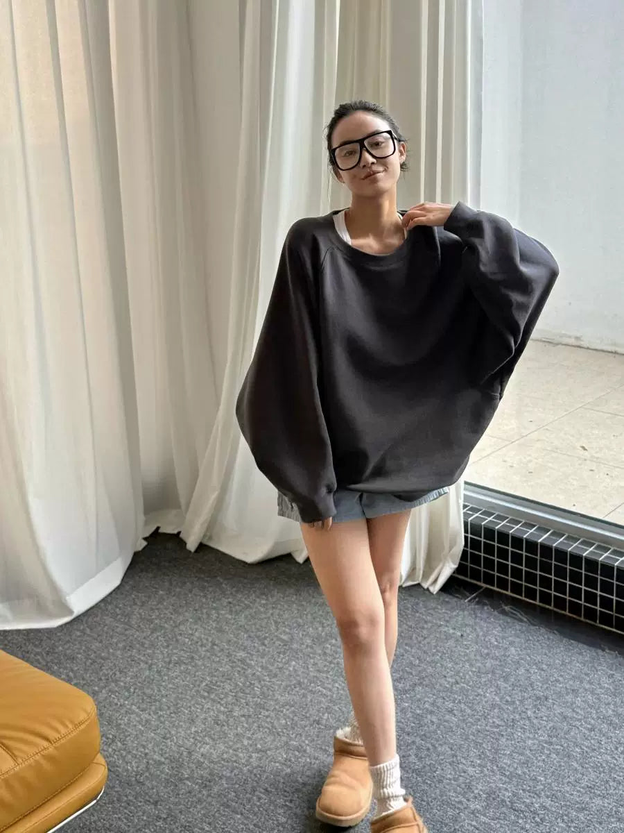 Women's Oversized Relaxed Hoodie Sweatshirt for Casual Streetwear Fall Travel and Weekend Everyday Date Night