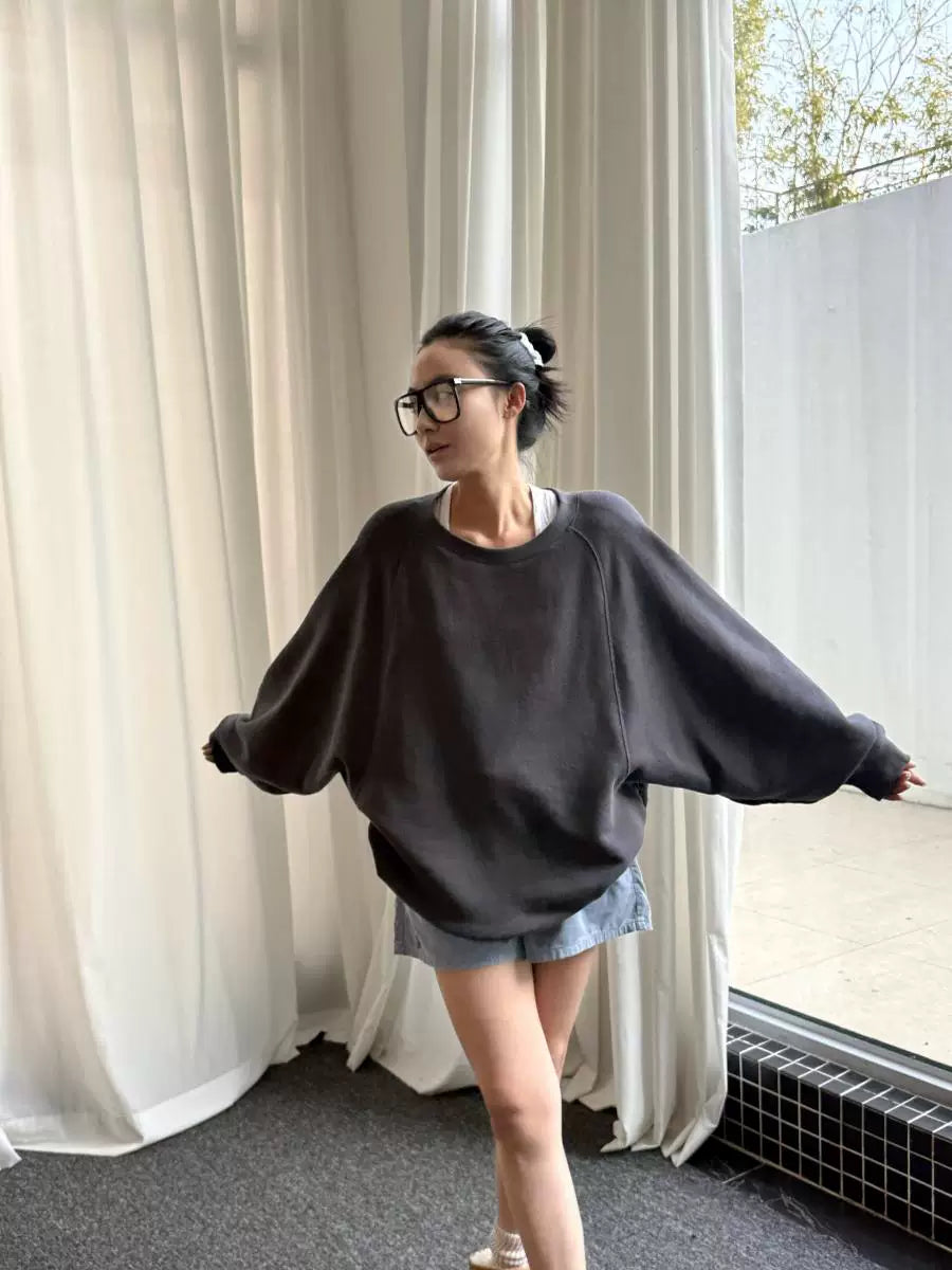 Women's Oversized Relaxed Hoodie Sweatshirt for Casual Streetwear Fall Travel and Weekend Everyday Date Night