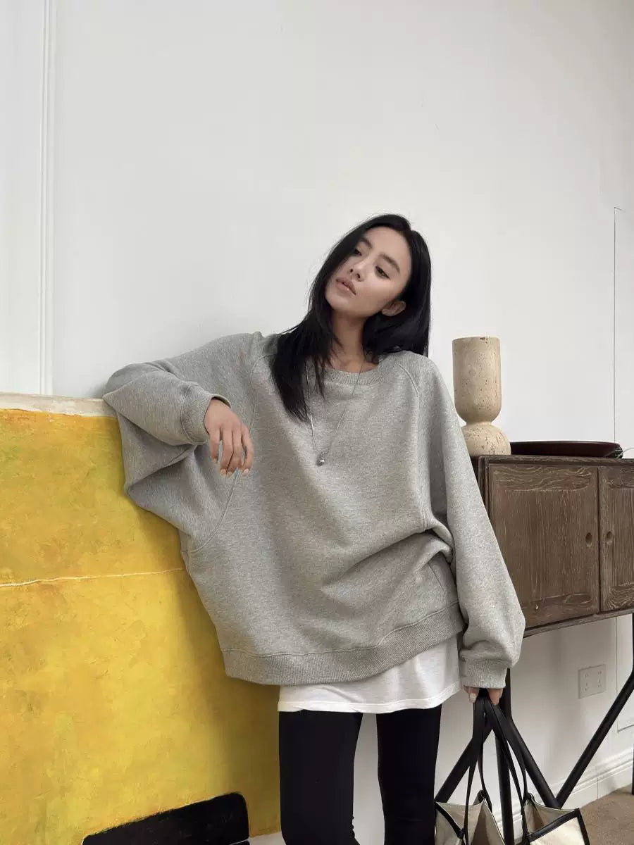 Women's Oversized Relaxed Hoodie Sweatshirt for Casual Streetwear Fall Travel and Weekend Everyday Date Night