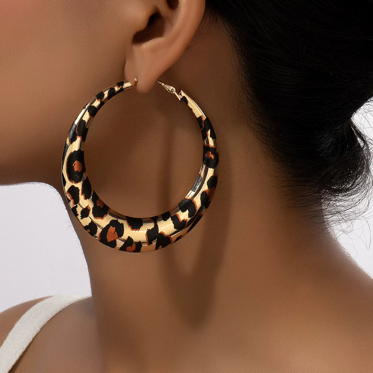 Jewelry set by Yoshan, detail view 8