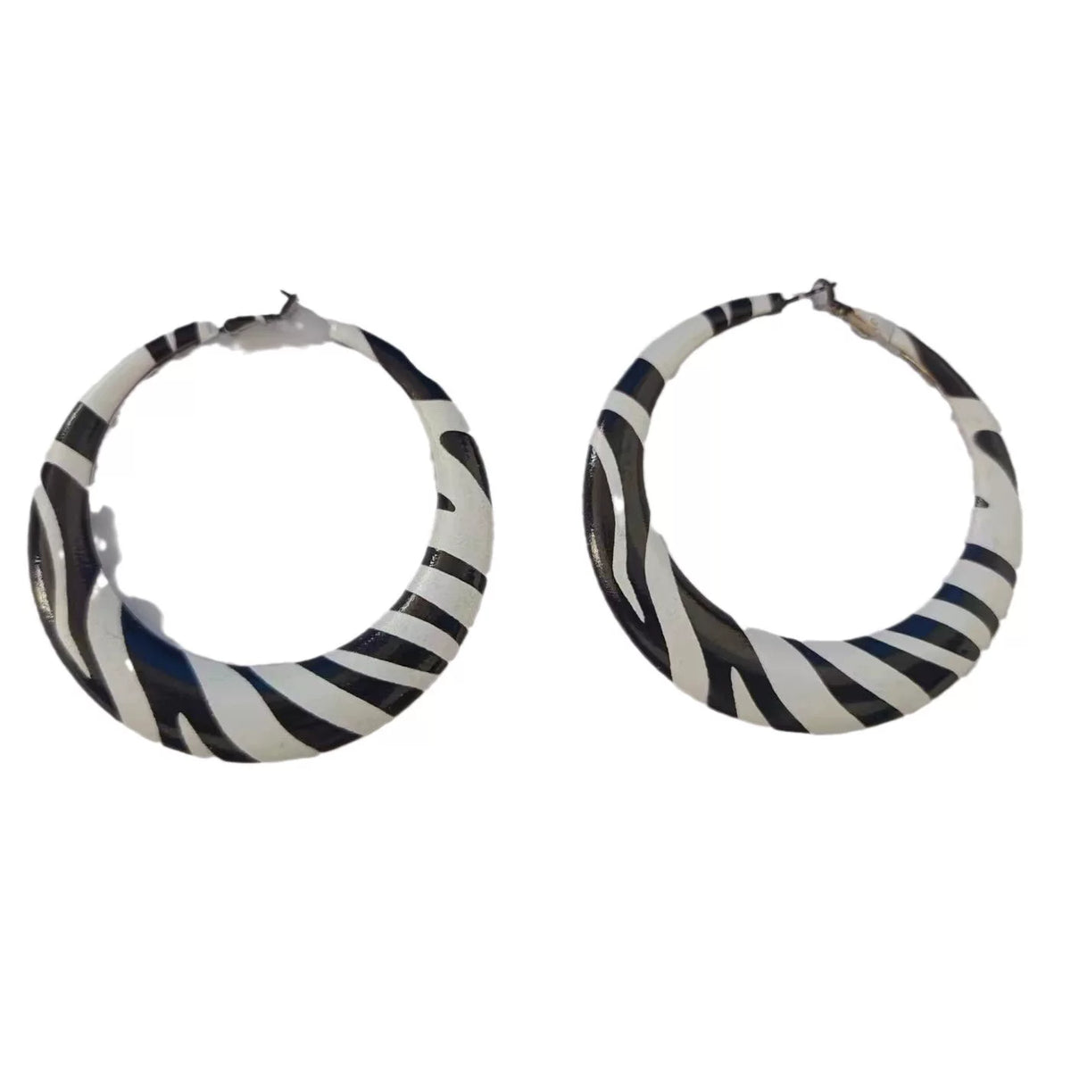 E jewelry set by Yoshan