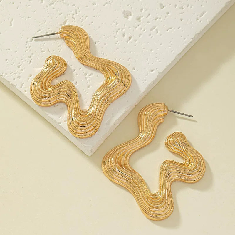 Statement drop earrings by Yoshan, detail view 5